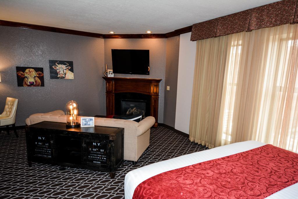 Des Lux Hotel Des Moines Exterior photo